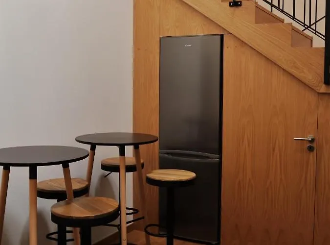 Pate'o & אכסניה