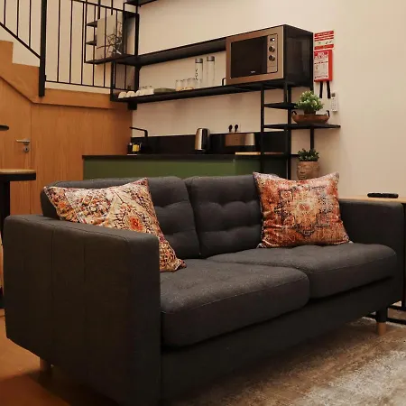 Pate'o & Hostel Ovar