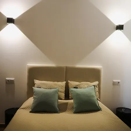 Pate'o & Hostel Ovar